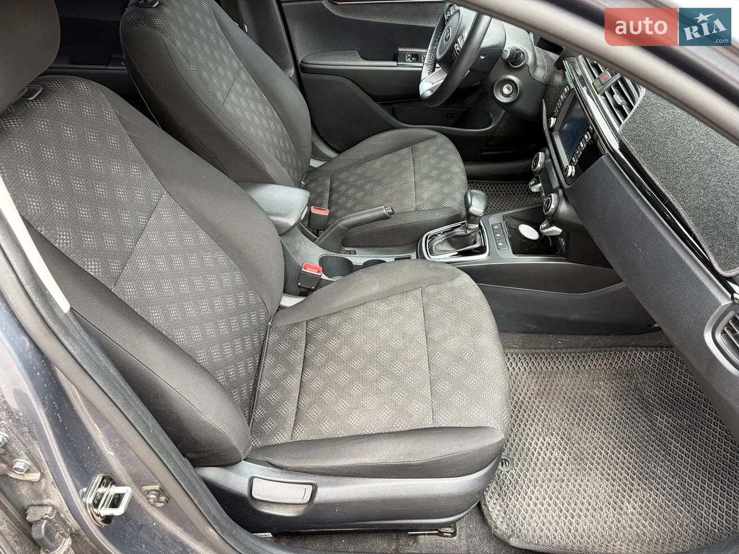 2019 Kia Rio - мініатюра 20