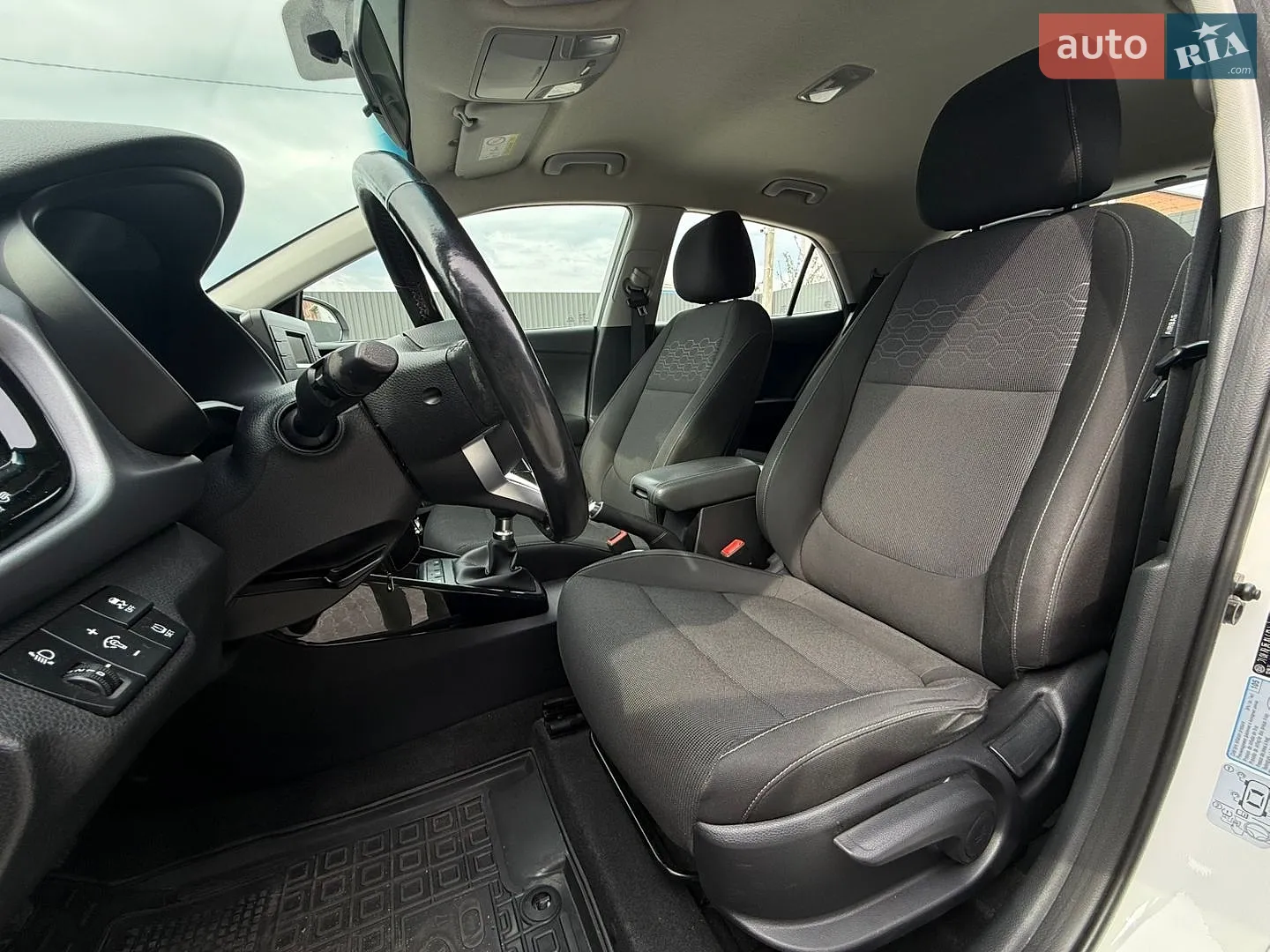 2018 Kia Rio - мініатюра 12