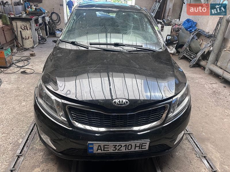 Седан Kia Rio 2013 в Кам'янському