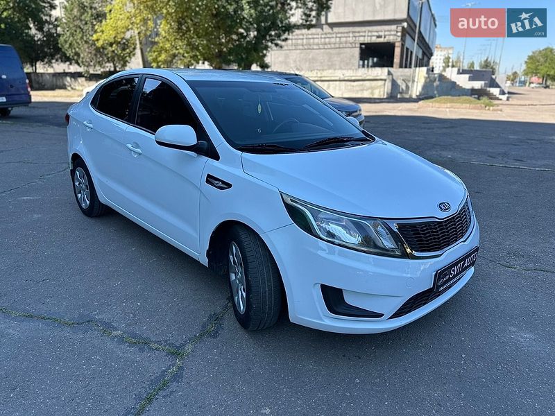 Седан Kia Rio 2011 в Николаеве