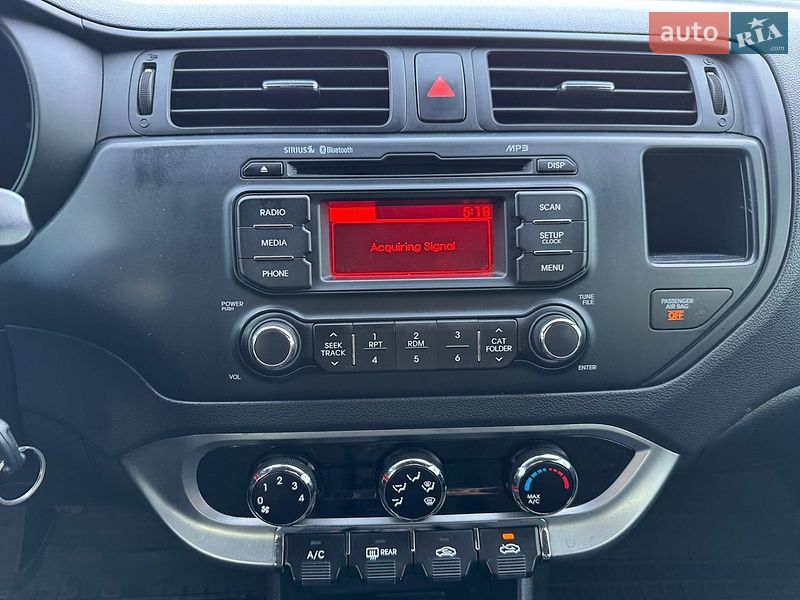 Седан Kia Rio 2013 в Києві