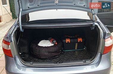 Хэтчбек Kia Rio 2012 в Борисполе