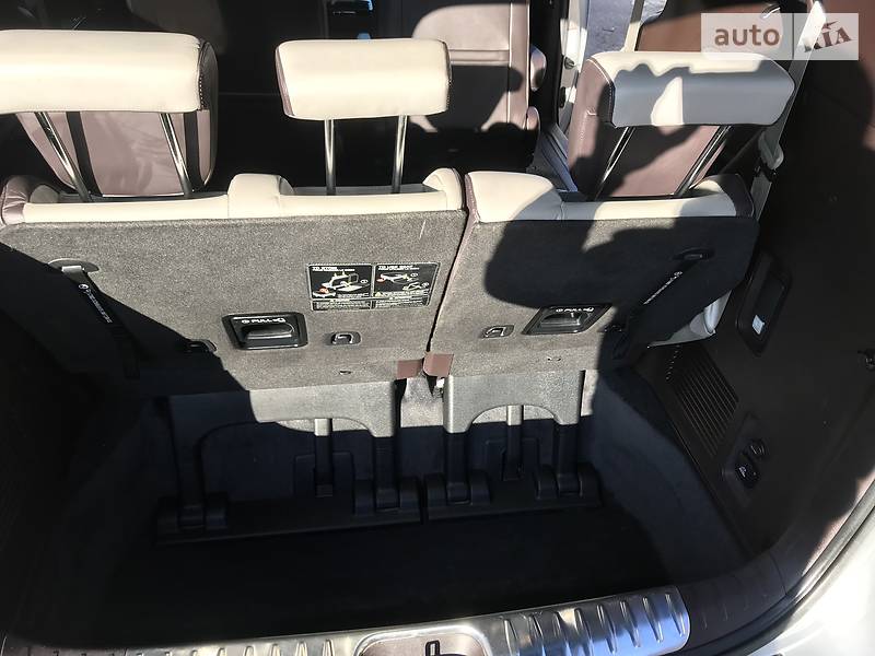 Мінівен Kia Sedona 2015 в Києві