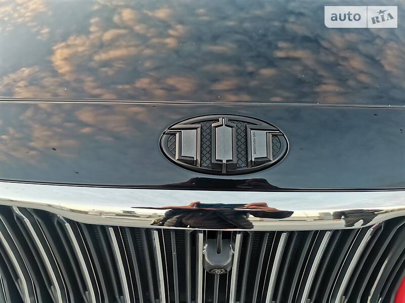 Мінівен Kia Sedona 2017 в Києві