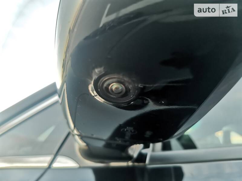 Мінівен Kia Sedona 2017 в Києві