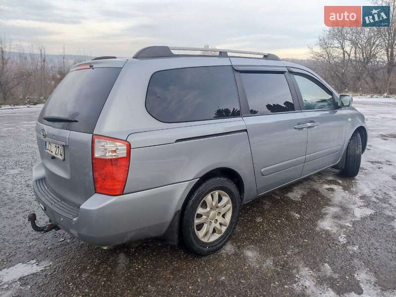 Мінівен Kia Sedona 2011 в Львові