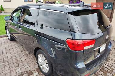 Мінівен Kia Sedona 2015 в 
