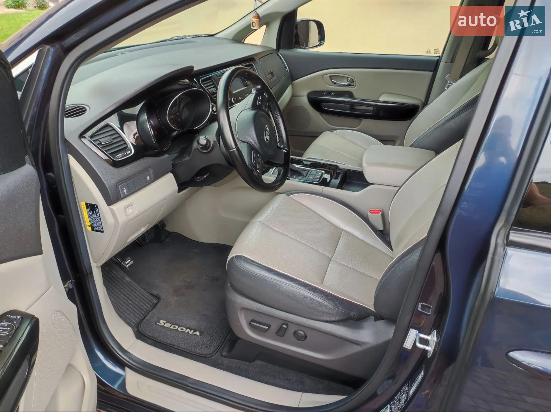 2015 Kia Sedona - мініатюра 32