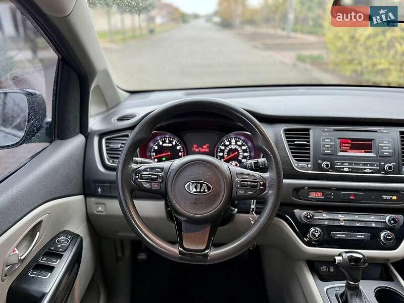 Минивэн Kia Sedona 2014 в Одессе фото 36 Минивэн Kia Sedona 2014 в Одессе