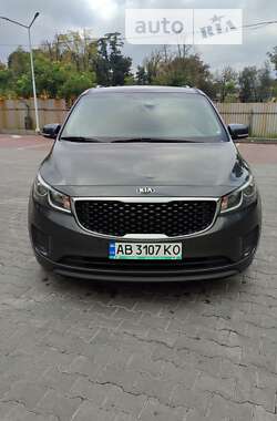 Минивэн Kia Sedona 2017 в Виннице