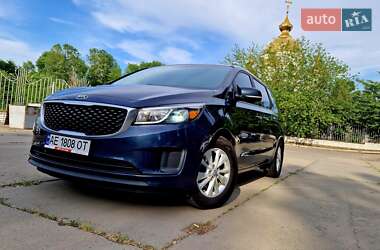 Минивэн Kia Sedona 2015 в Днепре