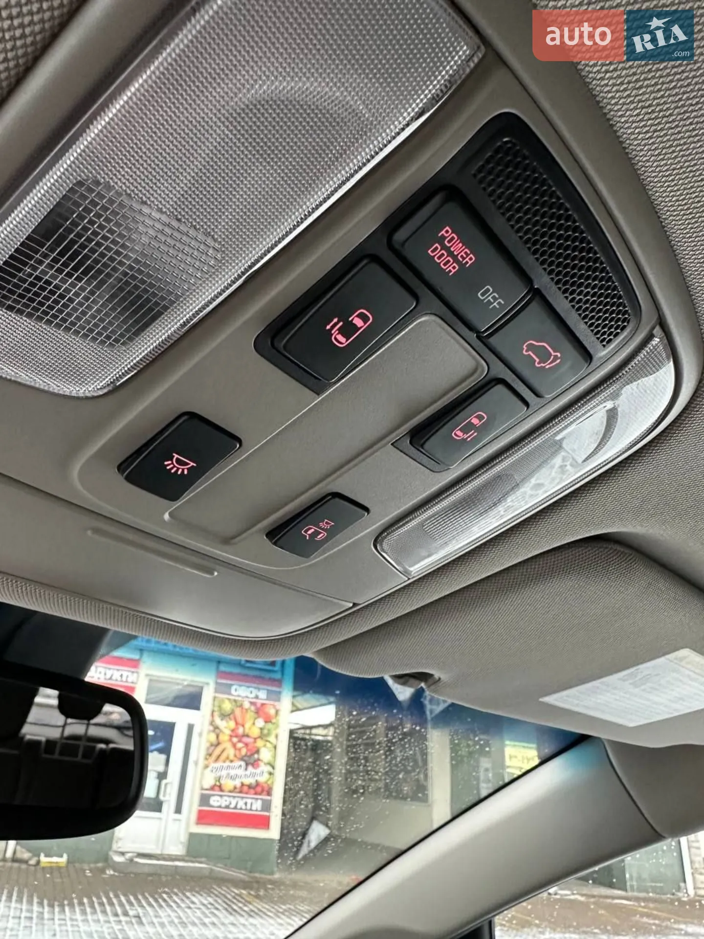 2016 Kia Sedona - мініатюра 37