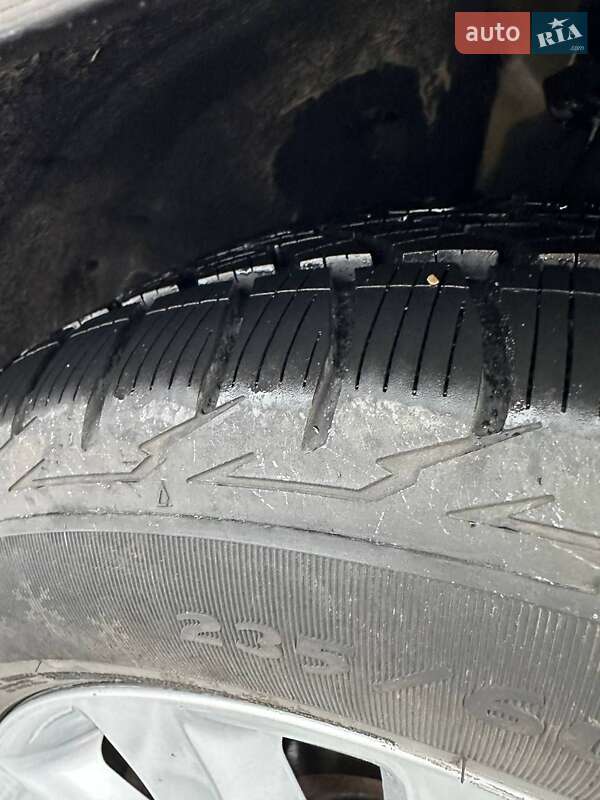 Мінівен Kia Sedona 2016 в Стрию