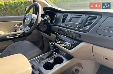 Минивэн Kia Sedona 2014 в 