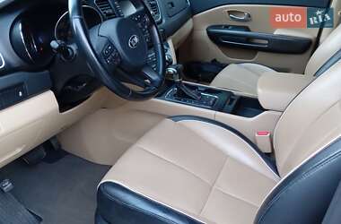 Мінівен Kia Sedona 2016 в 