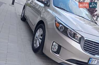 Мінівен Kia Sedona 2016 в 