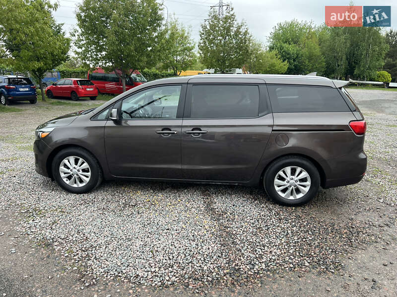Мінівен Kia Sedona 2015 в Вишневому