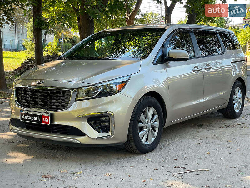 Kia Sedona 2016