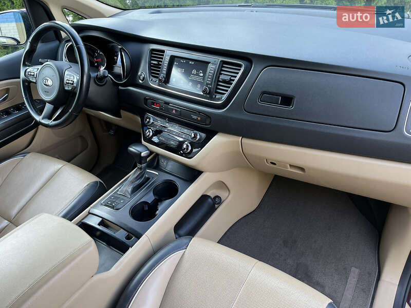 Мінівен Kia Sedona 2016 в Києві фото 9 Мінівен Kia Sedona 2016 в Києві