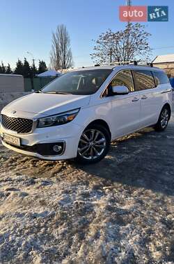 Мінівен Kia Sedona 2014 в Ужгороді