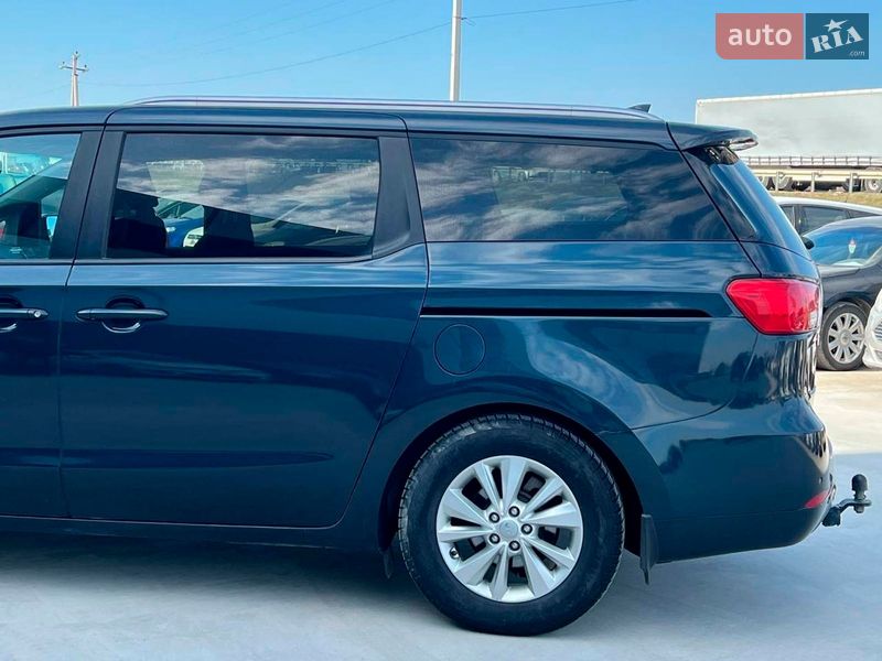 Минивэн Kia Sedona 2015 в Львове
