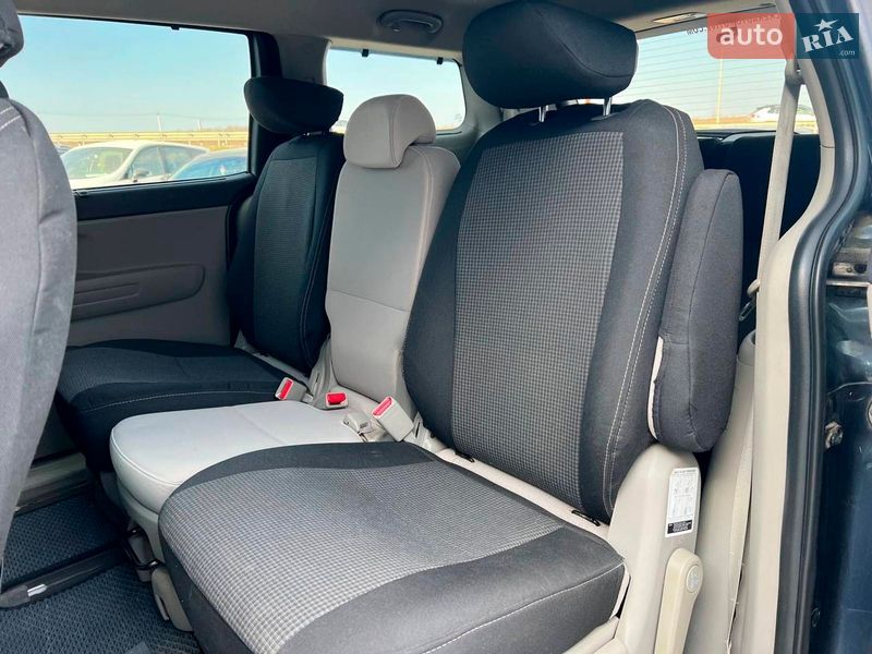 Минивэн Kia Sedona 2015 в Львове