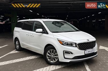 Мінівен Kia Sedona 2020 в Києві