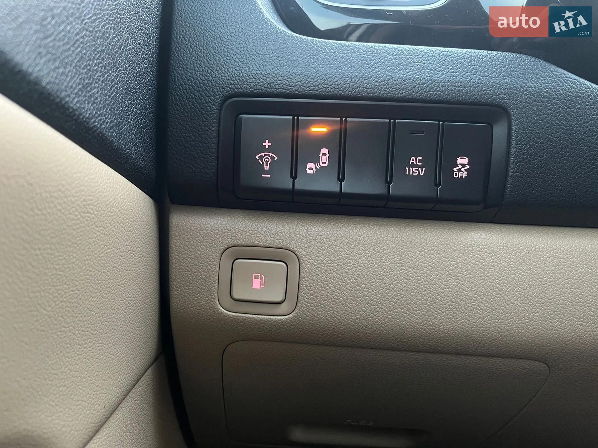 2015 Kia Sedona - мініатюра 31