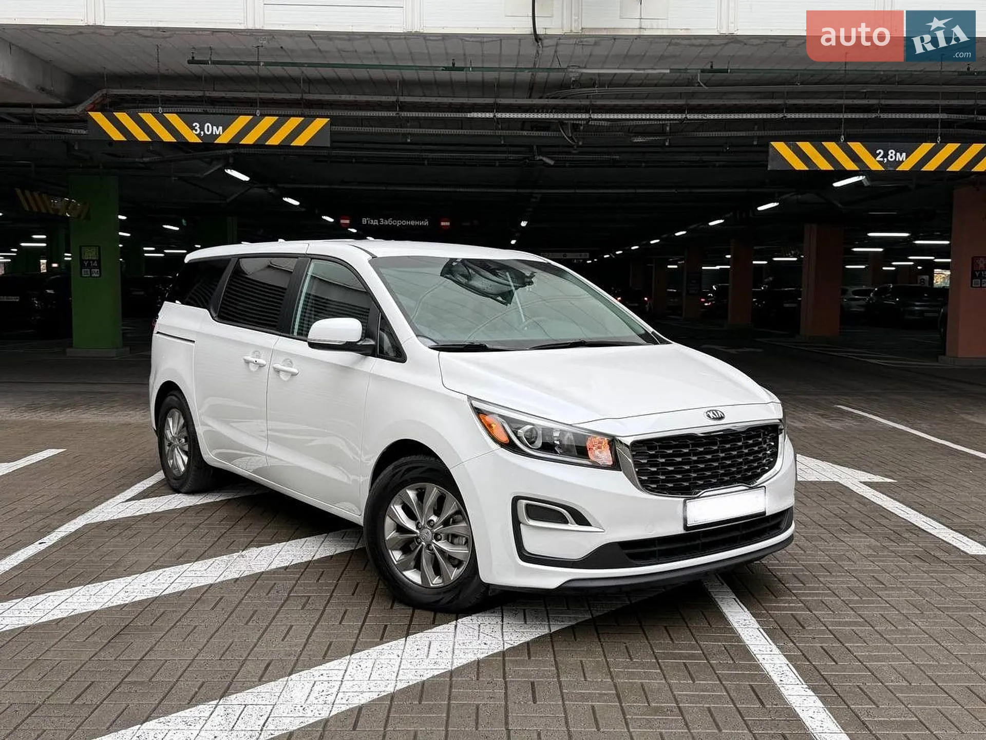 2020 Kia Sedona - фото 1
