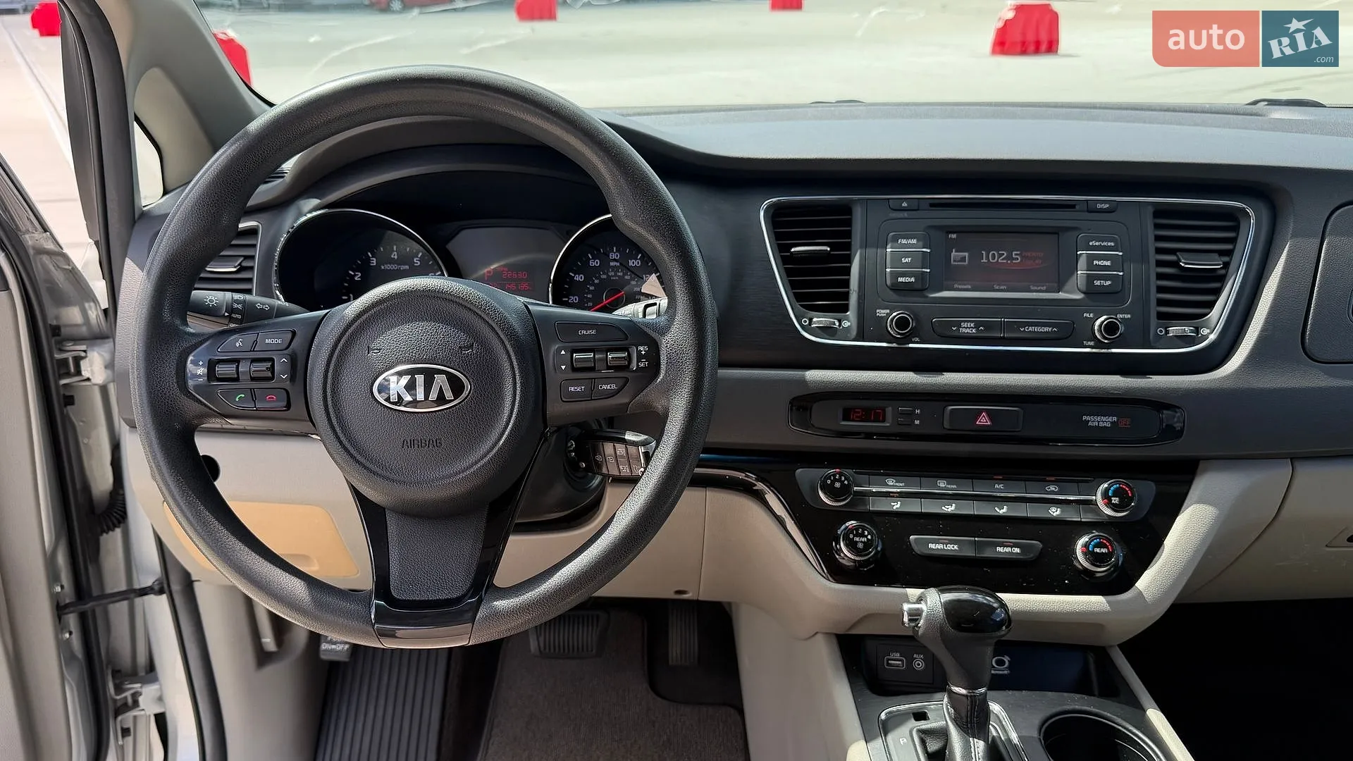 2015 Kia Sedona - мініатюра 10