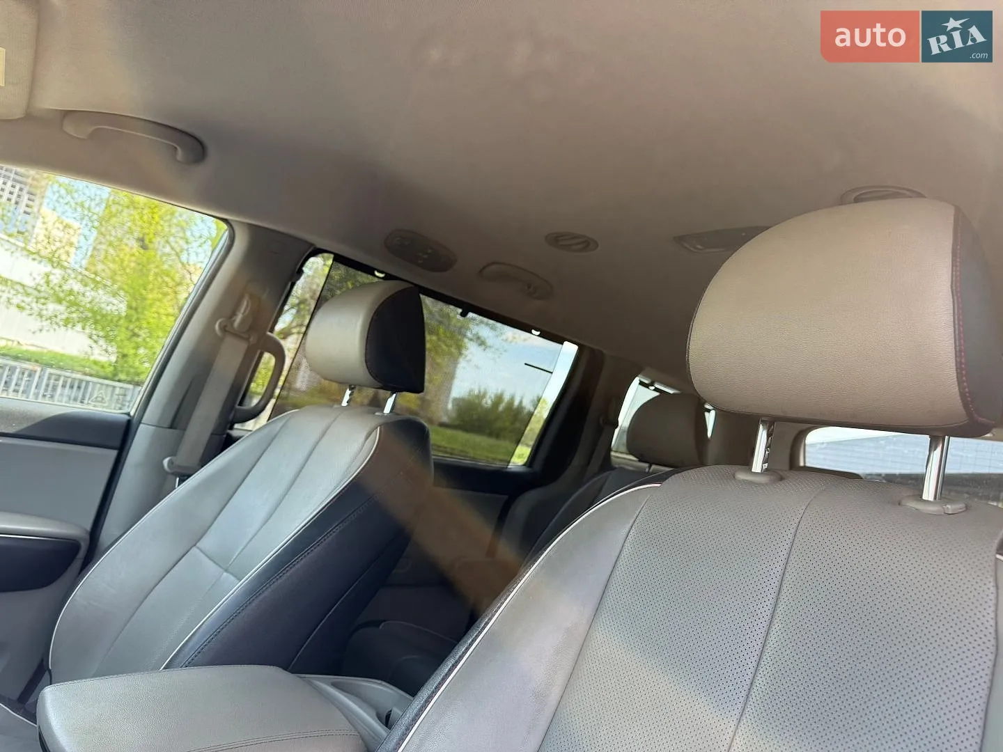 2017 Kia Sedona - мініатюра 17