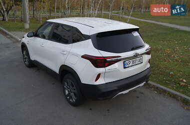 Внедорожник / Кроссовер Kia Seltos 2020 в 