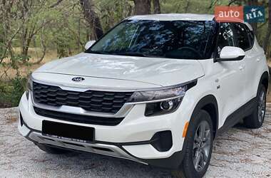 Внедорожник / Кроссовер Kia Seltos 2020 в Соленом