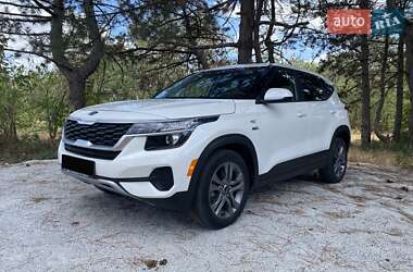 Внедорожник / Кроссовер Kia Seltos 2020 в Соленом