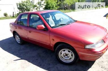 Седан Kia Sephia 1995 в Ковеле