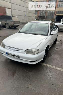 Седан Kia Sephia 2001 в Одессе