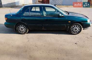 Седан Kia Sephia 1997 в Харькове