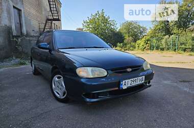 Седан Kia Sephia 1999 в Обухове