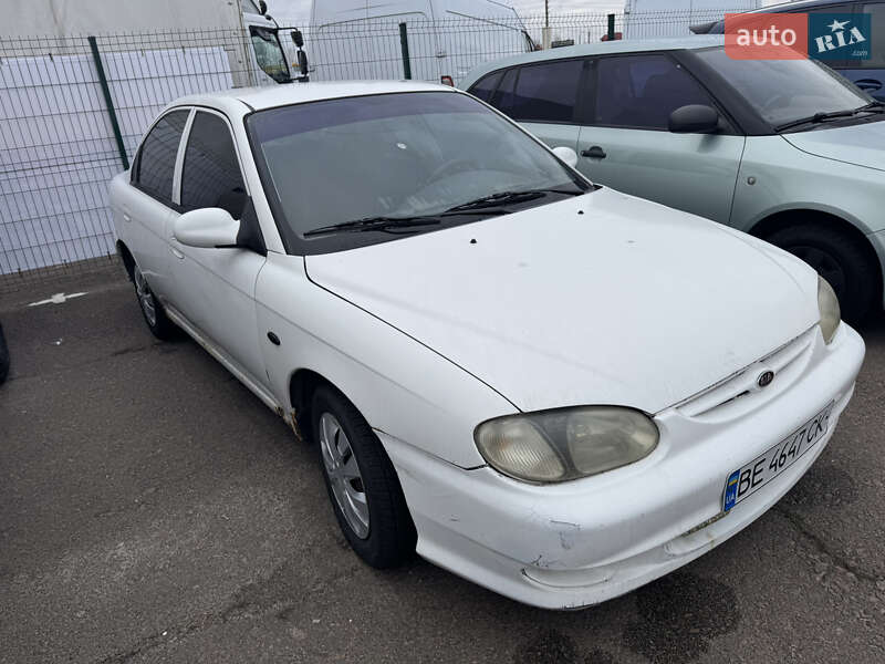 Седан Kia Sephia 2001 в Києві