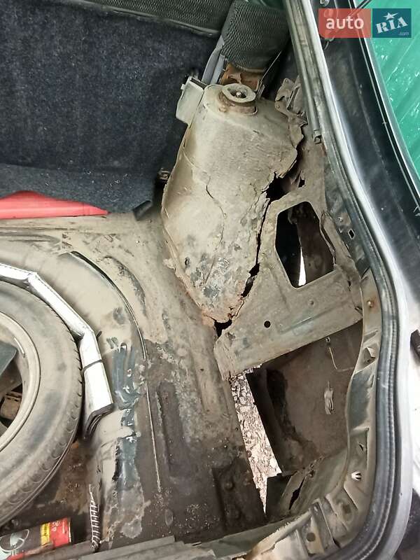 Седан Kia Sephia 1998 в Виннице фото 12 Седан Kia Sephia 1998 в Виннице