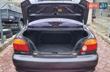 Седан Kia Sephia 1998 в Херсоні