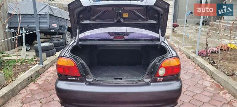 Седан Kia Sephia 1998 в Херсоне