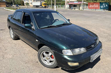 Седан Kia Sephia 1996 в Подольске