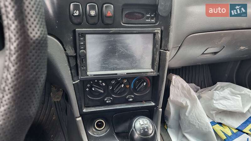 Седан Kia Sephia 2001 в Виннице