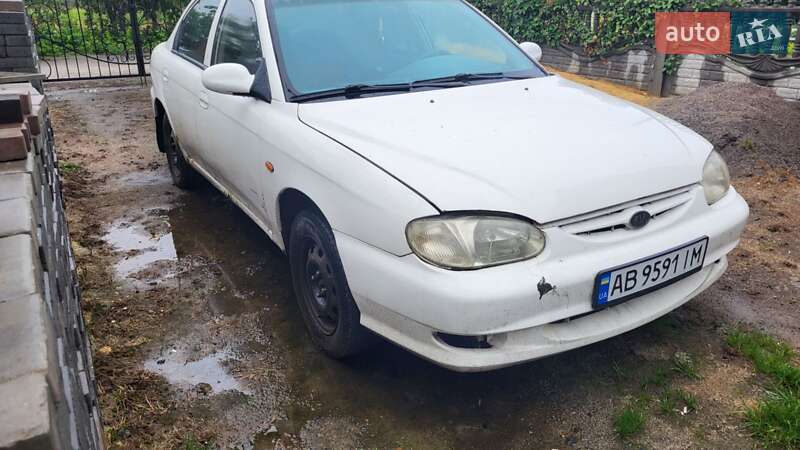 Седан Kia Sephia 2001 в Виннице