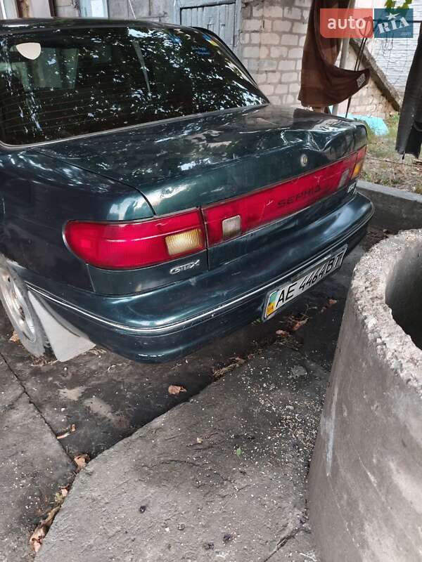 Седан Kia Sephia 1993 в Дніпрі