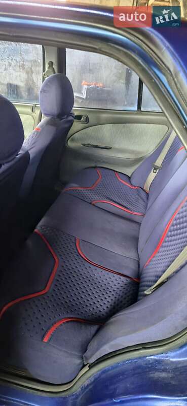 Седан Kia Sephia 1996 в Мироновке