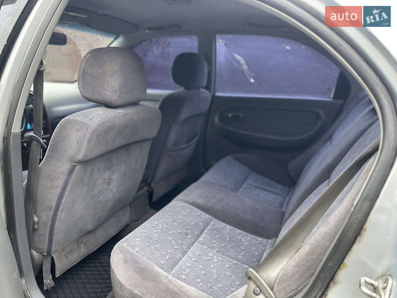 Седан Kia Sephia 2001 в Києві