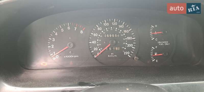 Седан Kia Sephia 1998 в Вольногорске