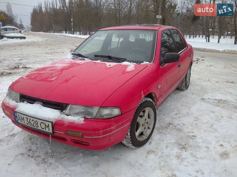 Седан Kia Sephia 1995 в Виннице